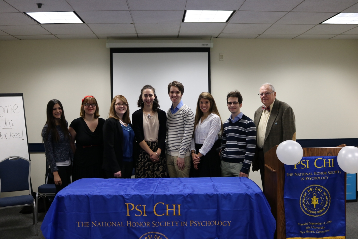 Group photo of Psi Chi members